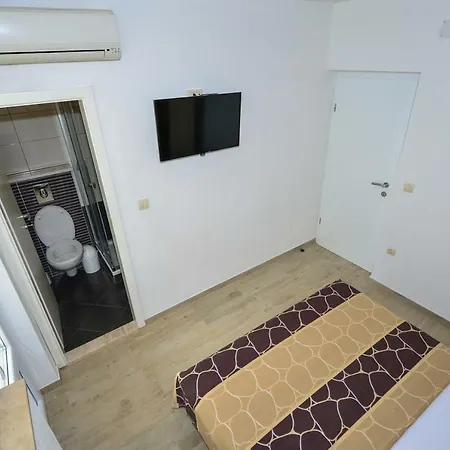 Apartmani Dina Makarska Exteriör bild