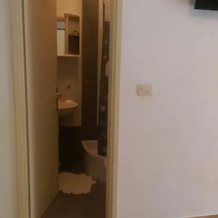 Apartmani Dina Makarska Exteriör bild