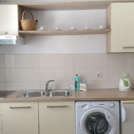 Apartmani Dina Makarska Exteriör bild