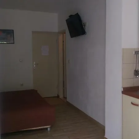 Apartmani Dina Makarska Exteriör bild