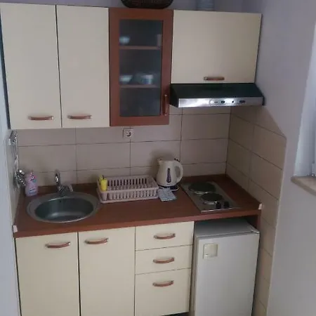 Apartmani Dina Makarska Exteriör bild