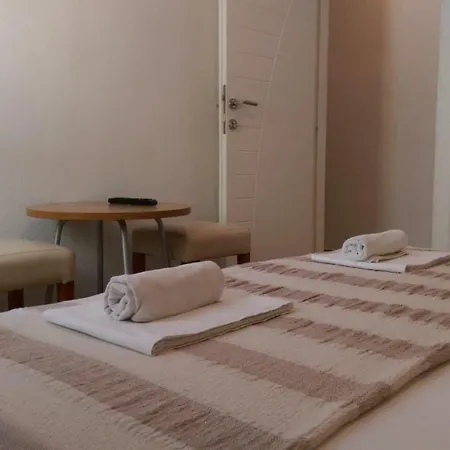 Apartmani Dina Makarska Exteriör bild