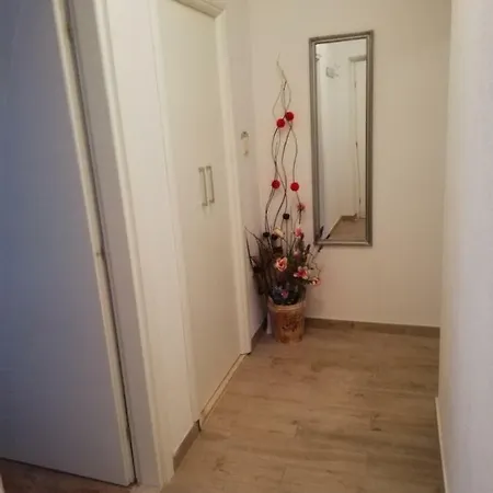 Apartmani Dina Makarska Exteriör bild