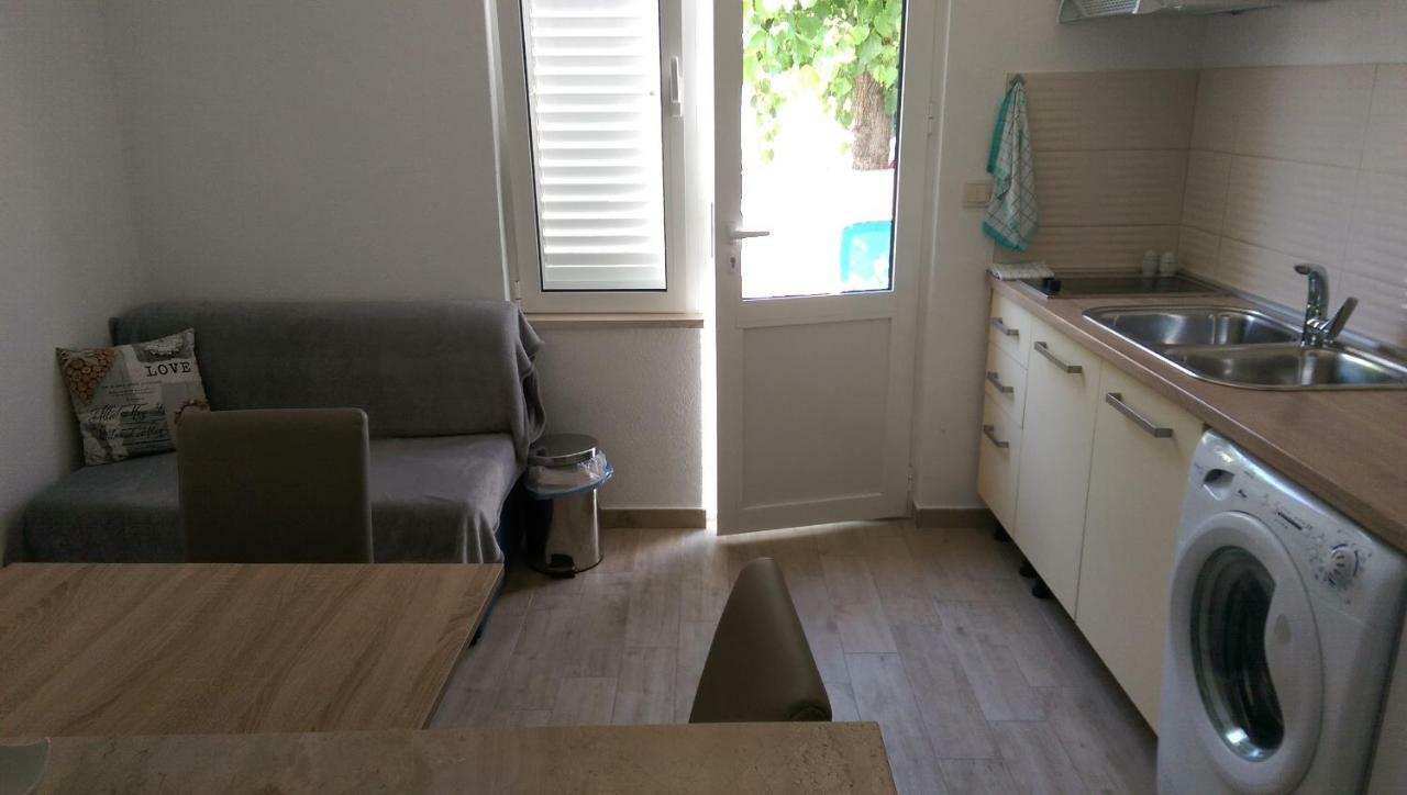 Apartment Dina