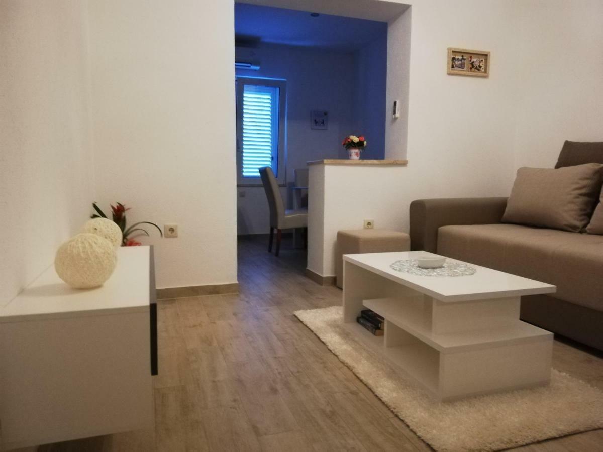 Apartment Dina Makarska